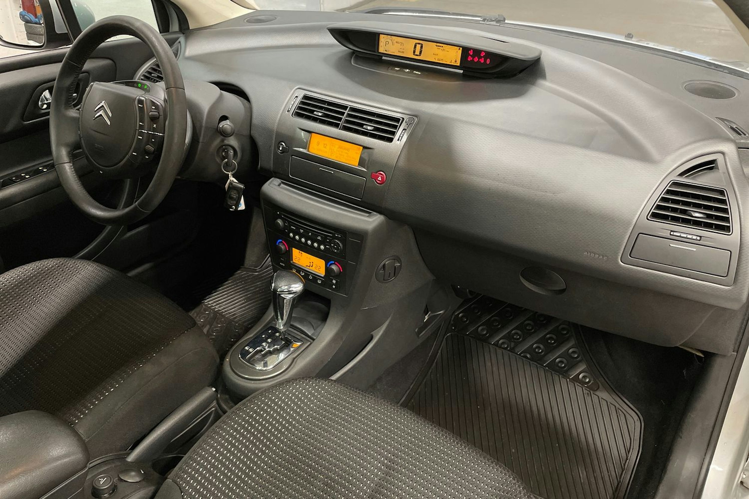 Hopea Citroën C4 2010 kuva 20.