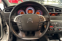 valkoinen Citroën C4 2011 kuva 17.