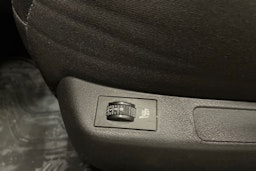 Punainen Citroën C4 2011 kuva 21.