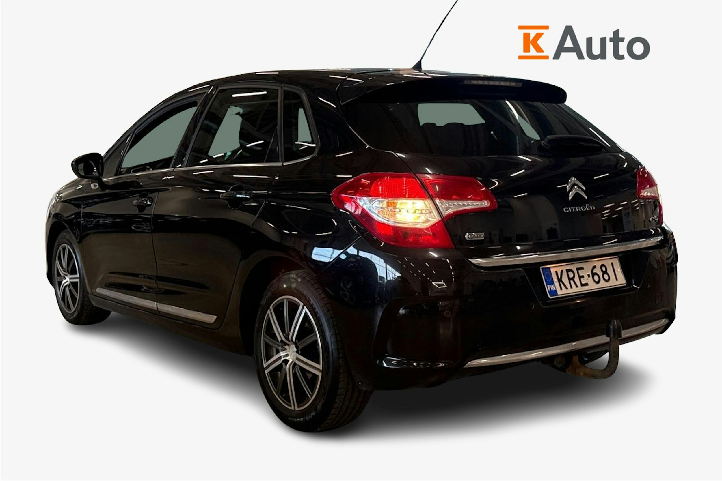 musta Citroën C4 2011 kuva 2.