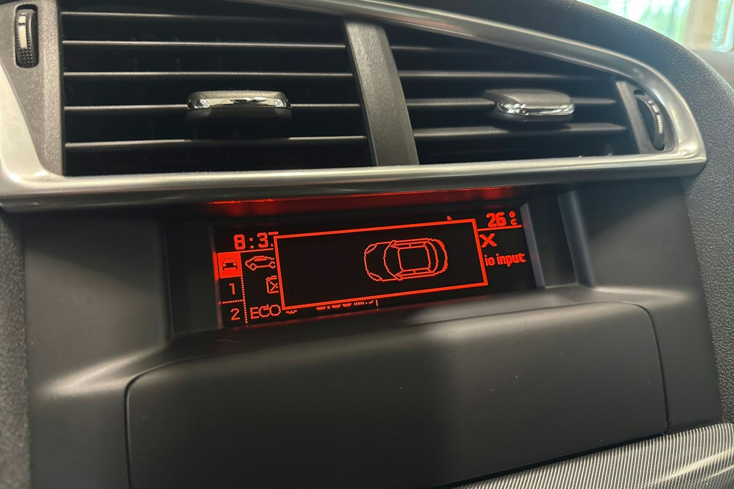 musta Citroën C4 2011 kuva 17.