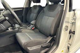valkoinen Citroën C4 2012 kuva 7.