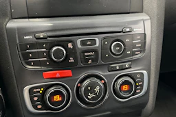 valkoinen Citroën C4 2012 kuva 21.