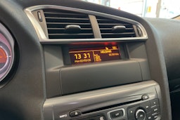 valkoinen Citroën C4 2013 kuva 17.