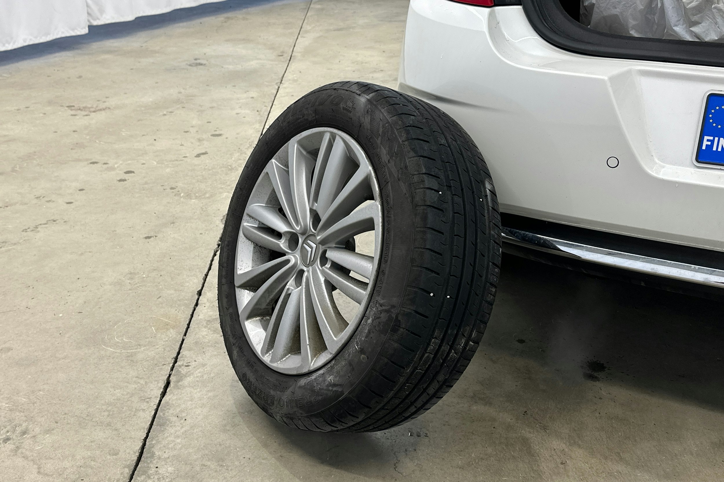 valkoinen metallivär Citroën C4 2014 kuva 13.