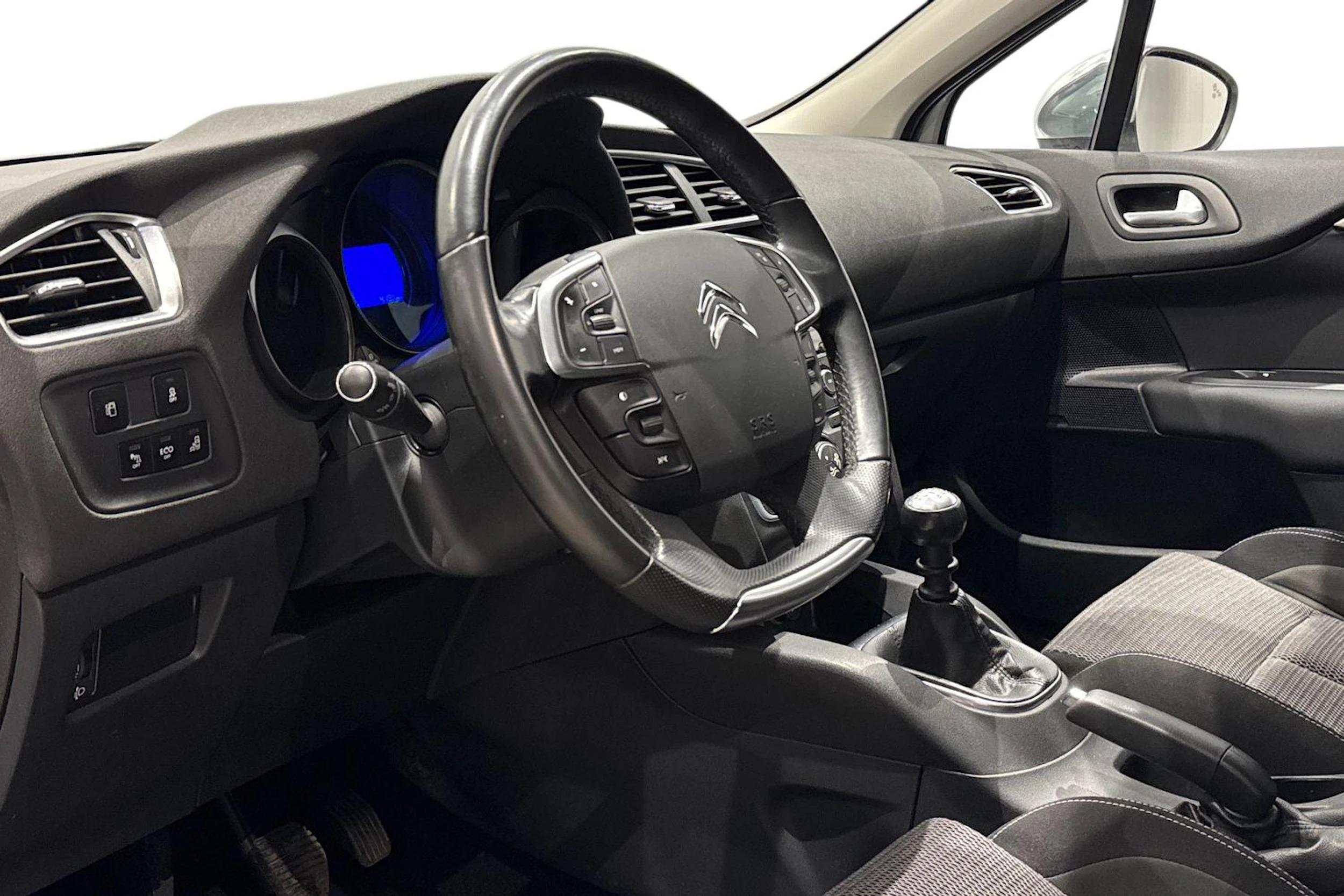 valkoinen Citroën C4 2015 kuva 6.