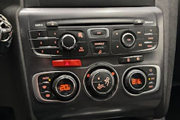 valkoinen Citroën C4 2015 kuva 18.