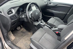 harmaa Citroën C4 2016 kuva 3.
