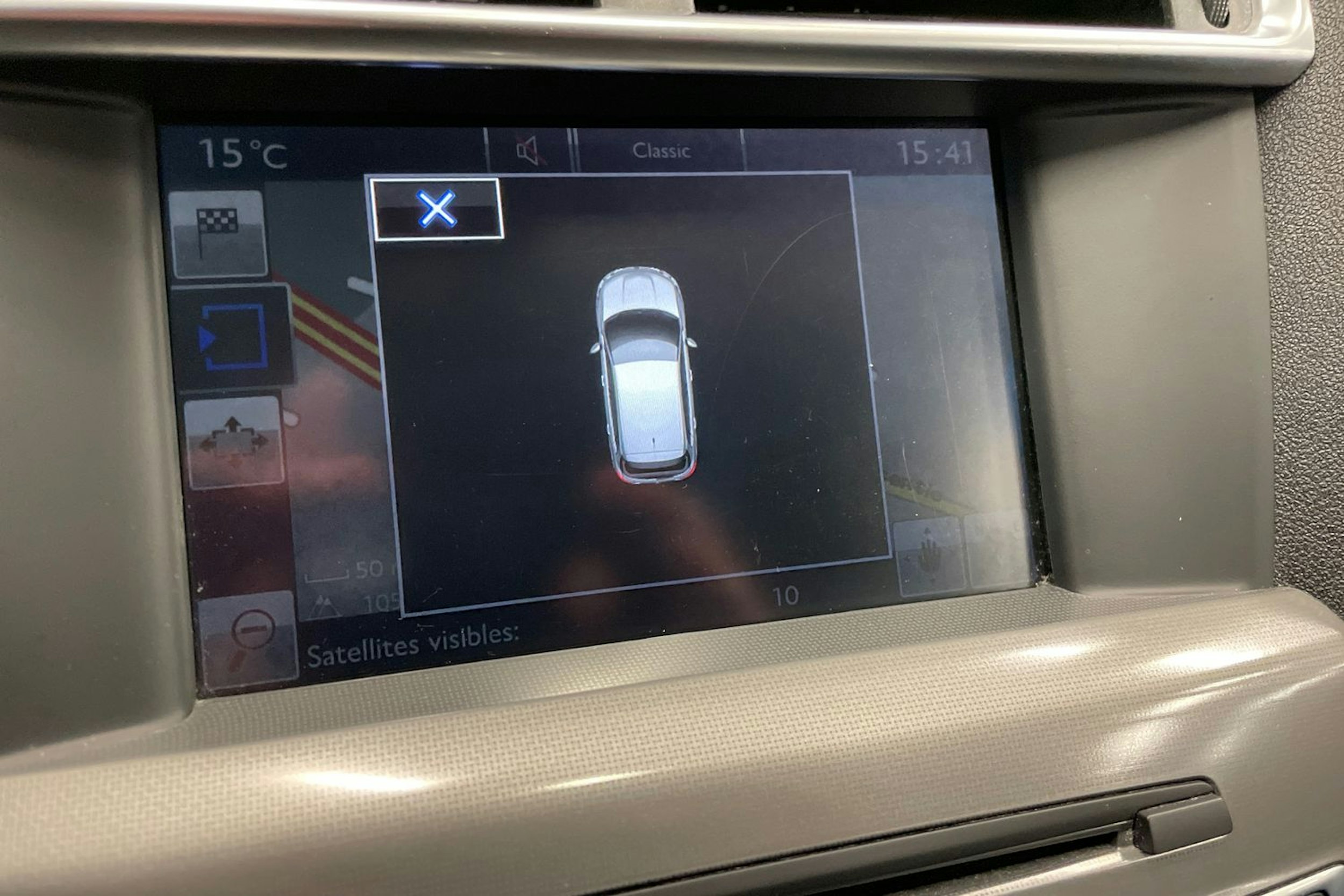 Valkoinen Citroën C4 2015 kuva 19.