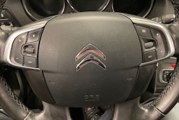 Valkoinen Citroën C4 2015 kuva 22.