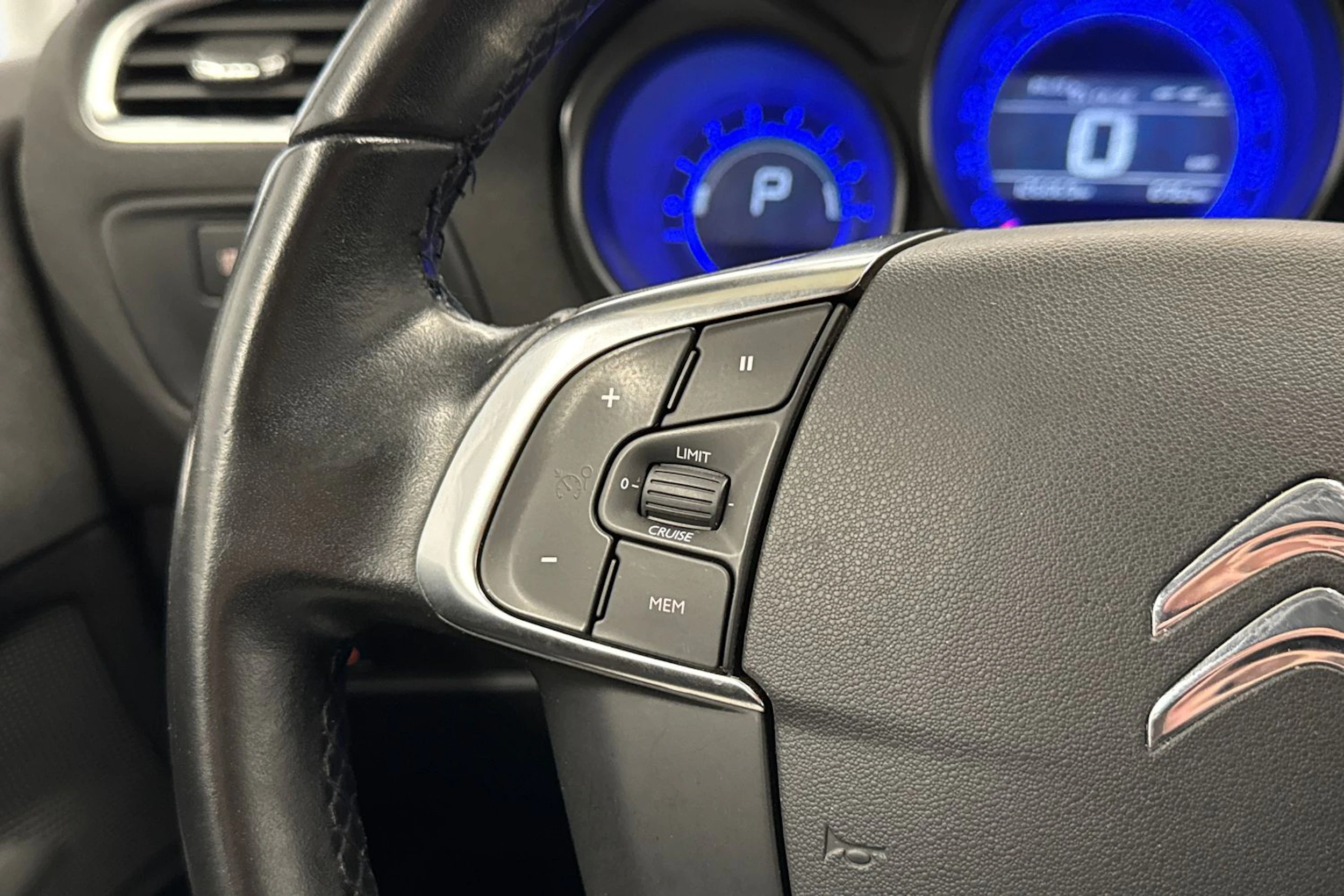 valkoinen Citroën C4 2017 kuva 15.