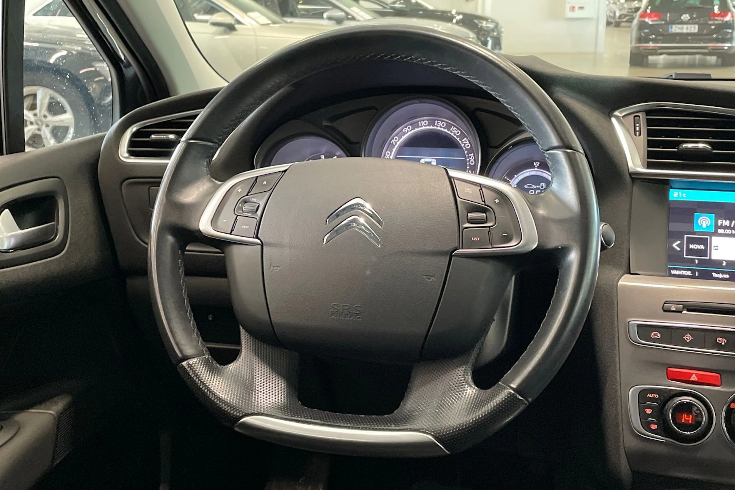 harmaa Citroën C4 2017 kuva 13.
