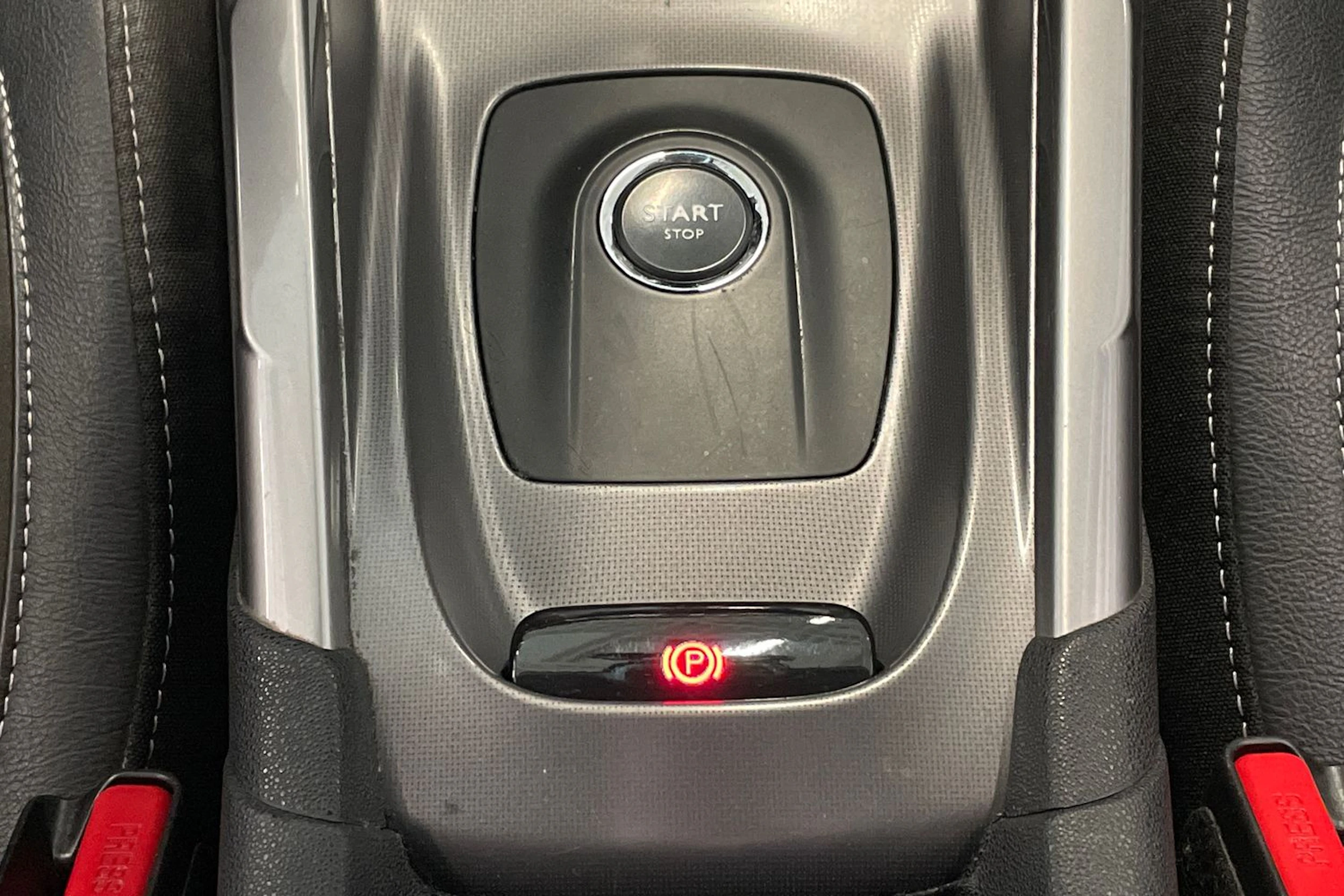 harmaa Citroën C4 2017 kuva 24.