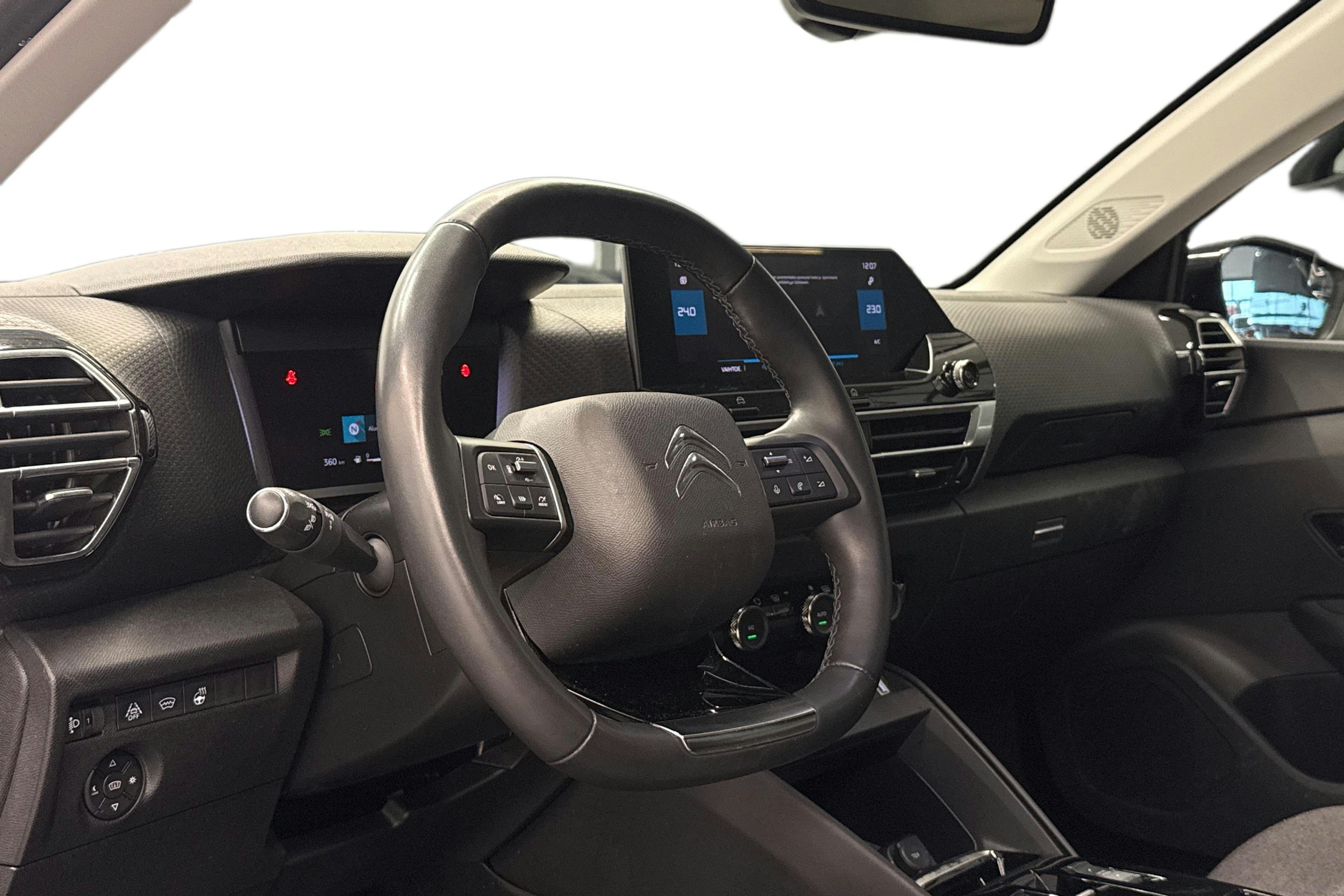 valkoinen Citroën C4 2022 kuva 7.