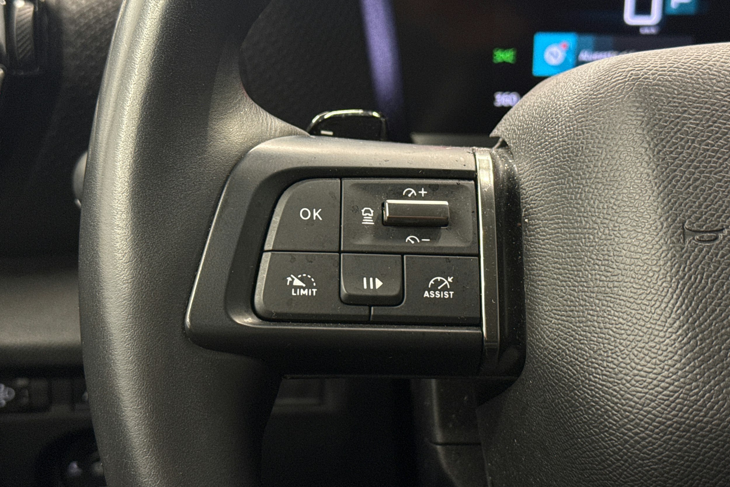 valkoinen Citroën C4 2022 kuva 17.