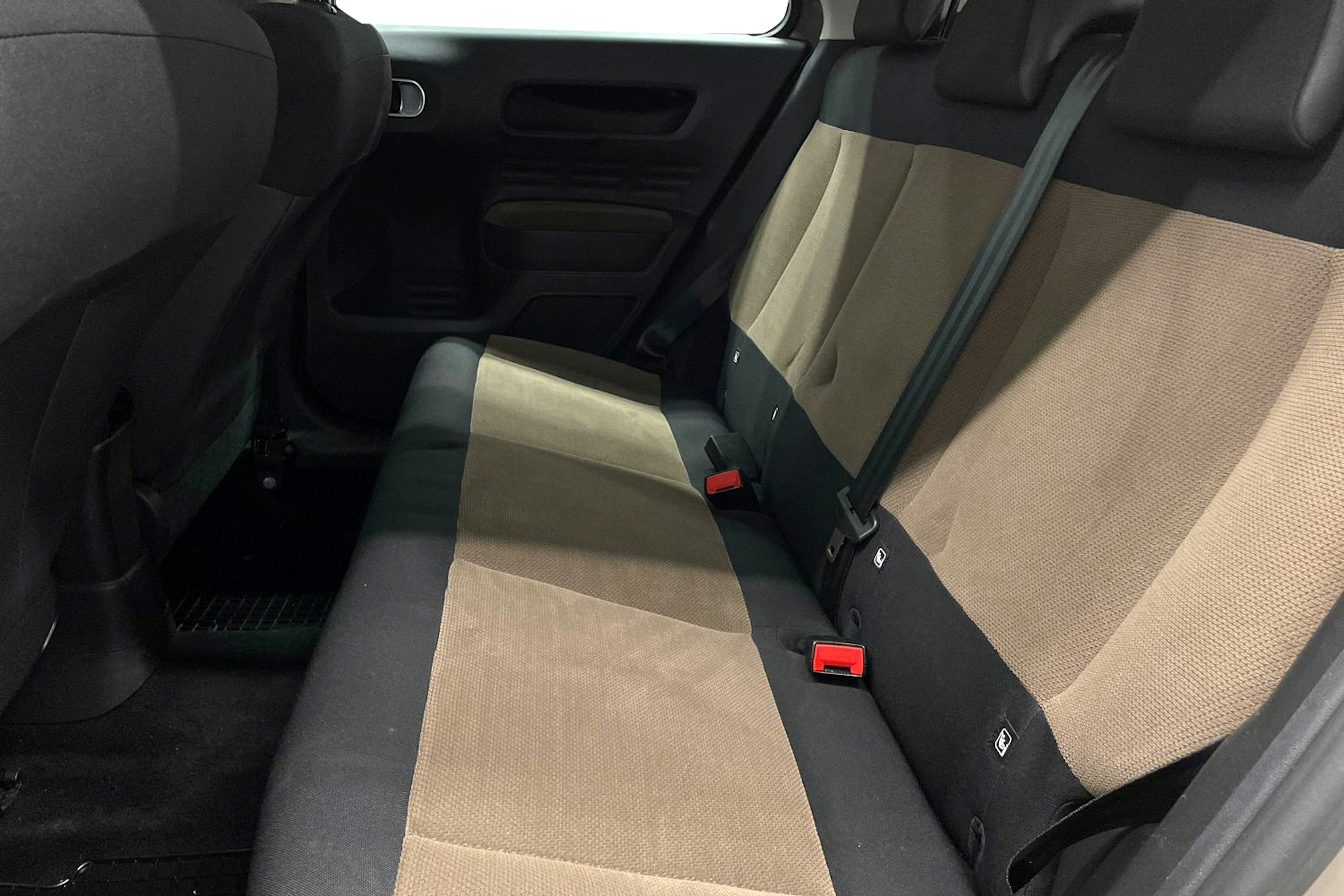 Harmaa Citroën C4 Cactus 2014 kuva 10.