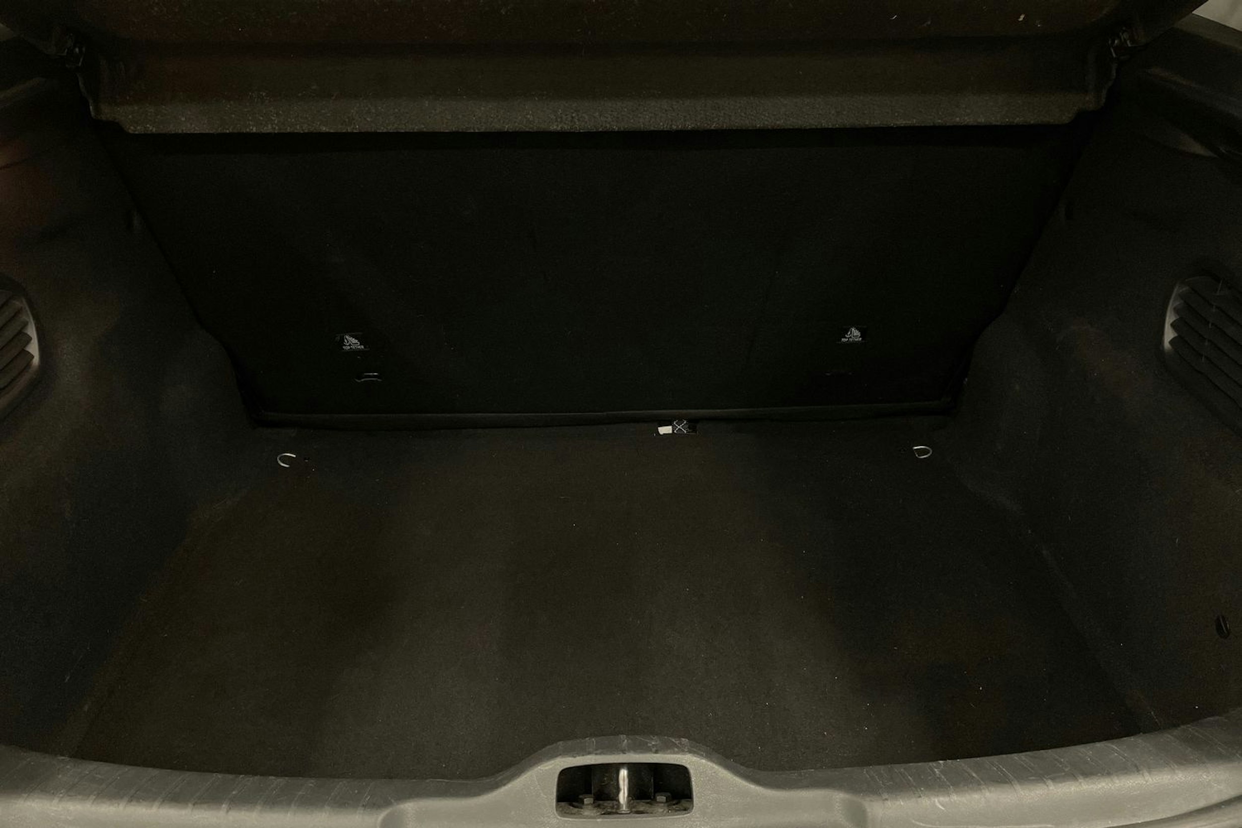 Harmaa Citroën C4 Cactus 2014 kuva 20.