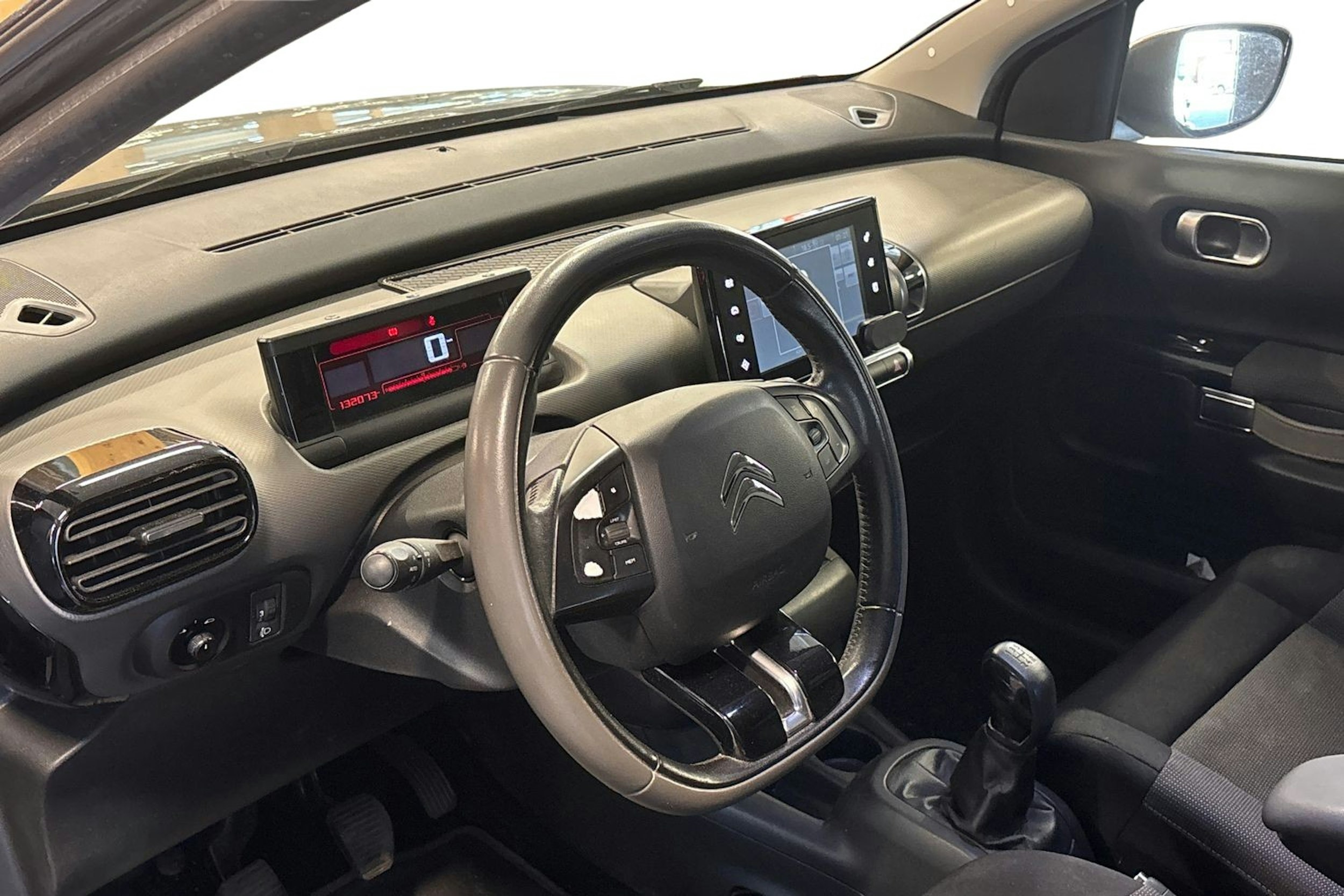 harmaa Citroën C4 Cactus 2014 kuva 3.
