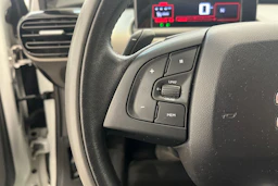 valkoinen Citroën C4 Cactus 2015 kuva 13.