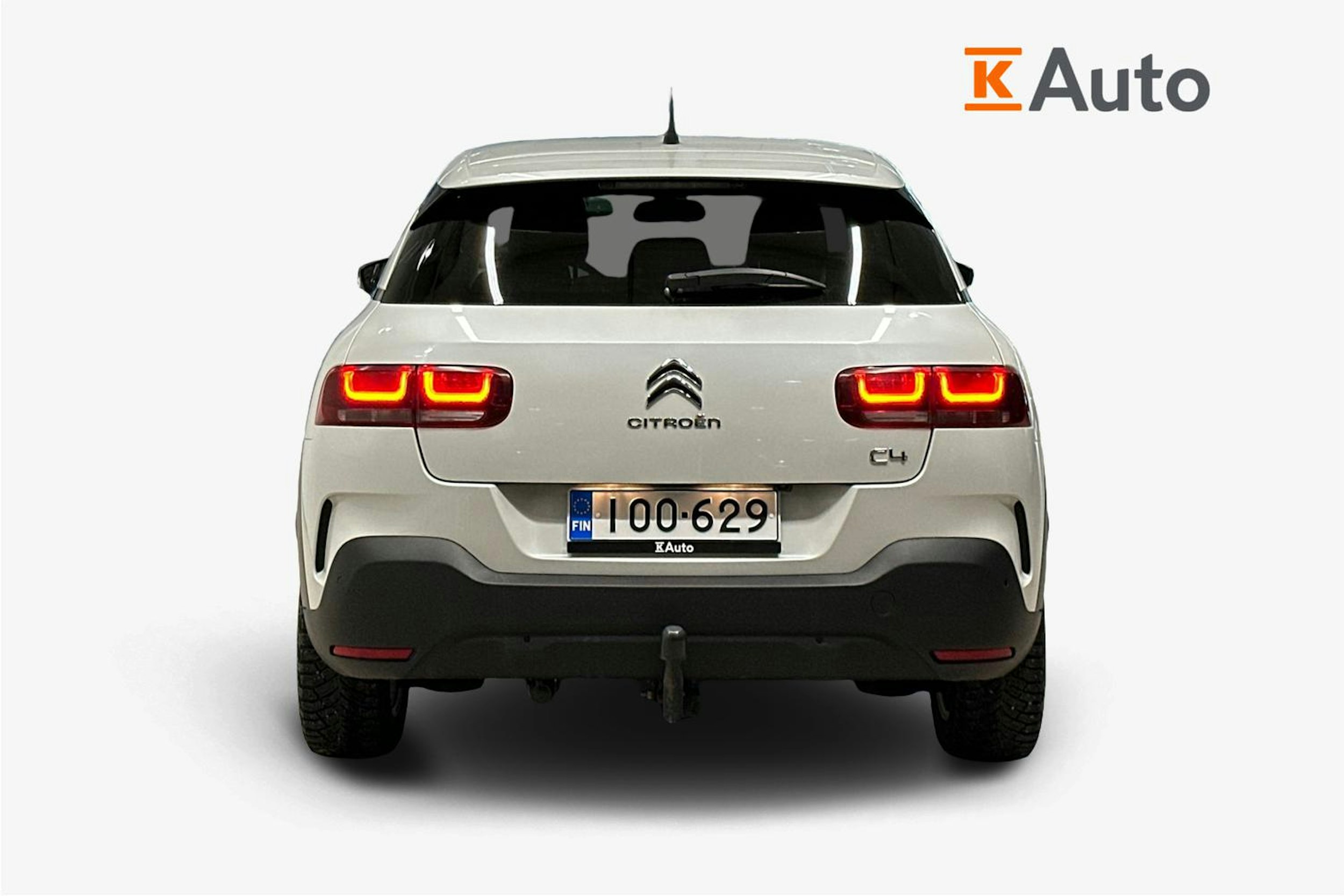 Valkoinen Citroën C4 Cactus 2018 kuva 4.