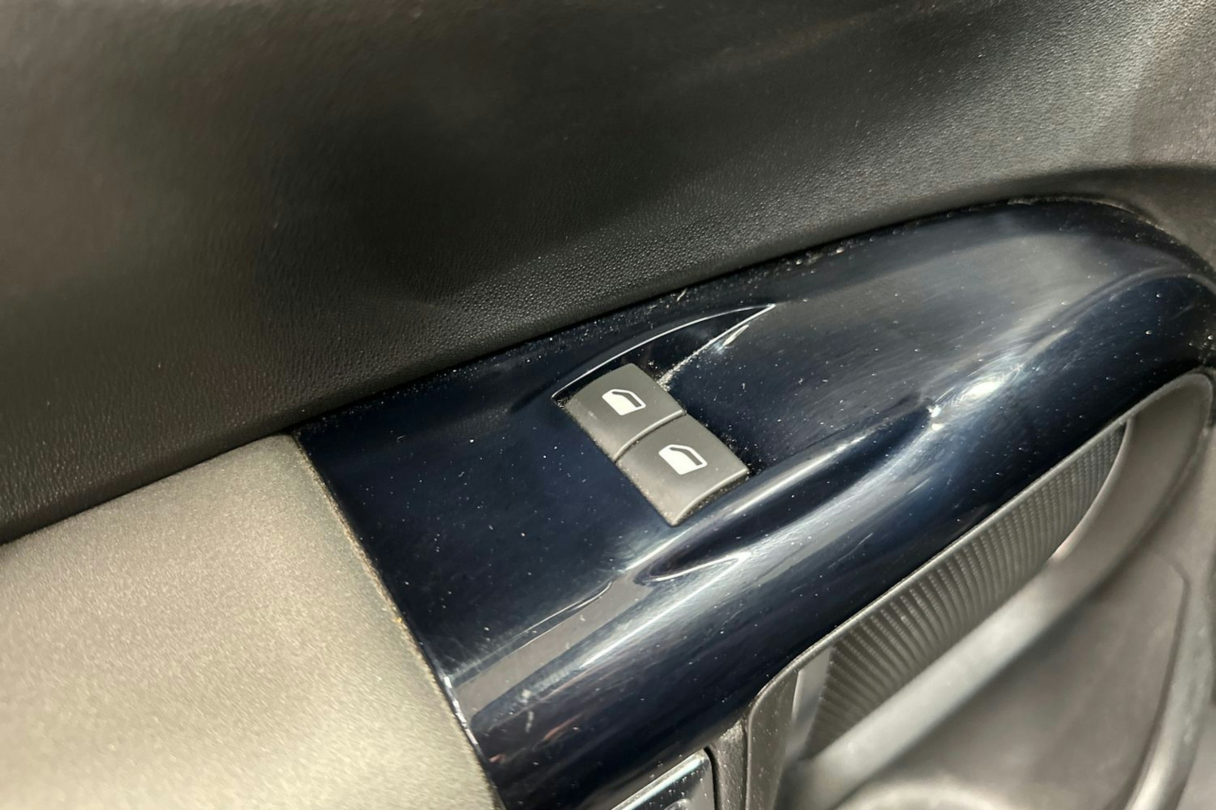 Valkoinen Citroën C4 Cactus 2018 kuva 15.