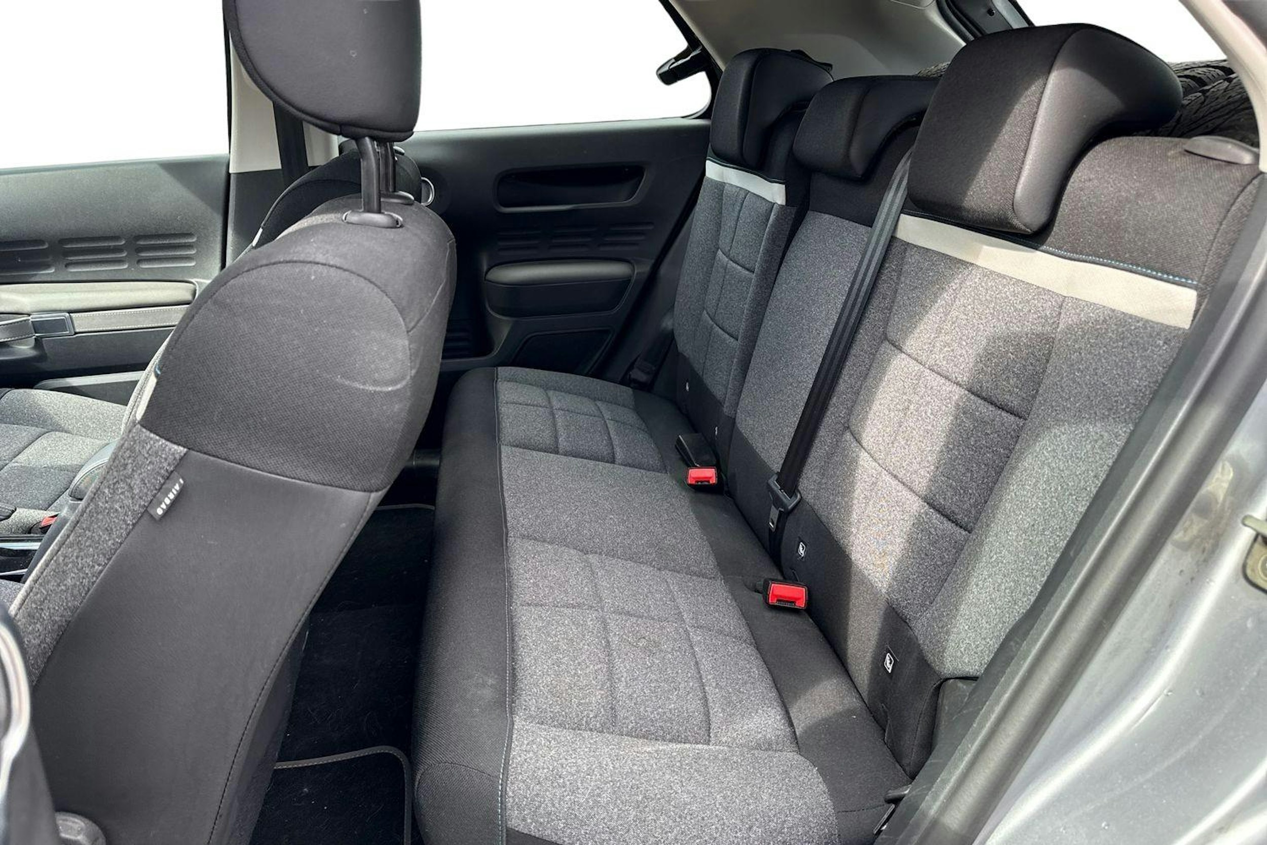Harmaa Citroën C4 Cactus 2019 kuva 8.