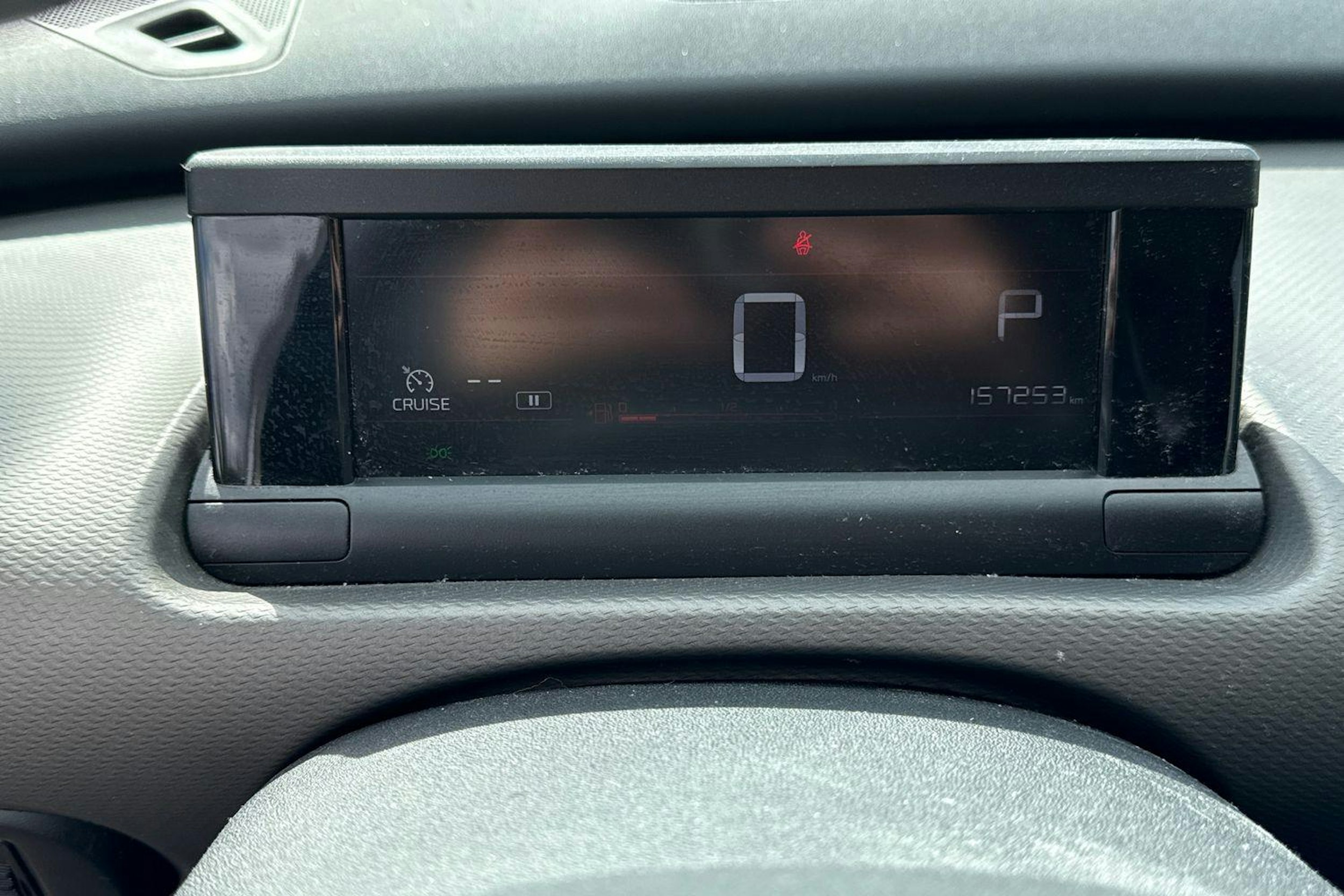 Harmaa Citroën C4 Cactus 2019 kuva 12.