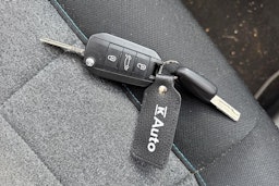 Harmaa Citroën C4 Cactus 2019 kuva 21.