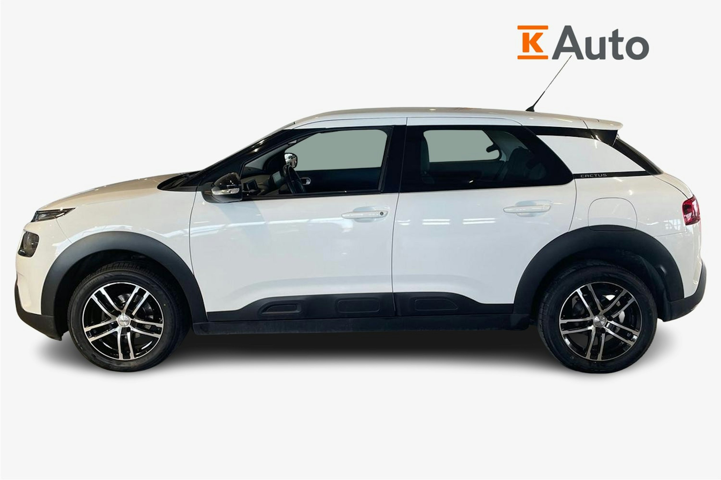 Valkoinen Citroën C4 Cactus 2019 kuva 6.