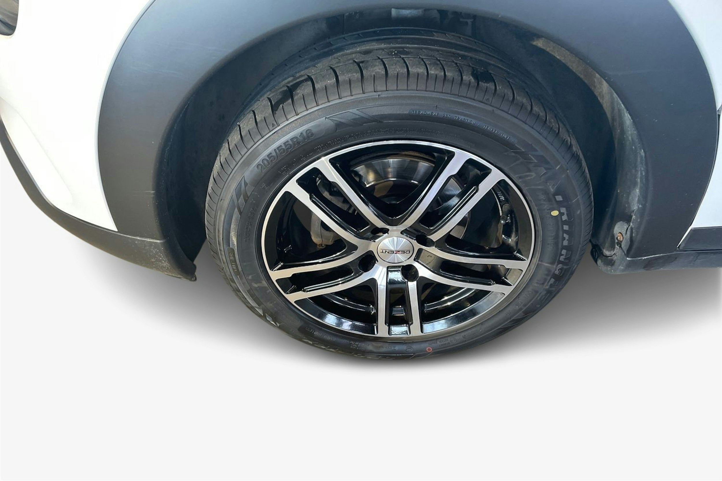 Valkoinen Citroën C4 Cactus 2019 kuva 11.