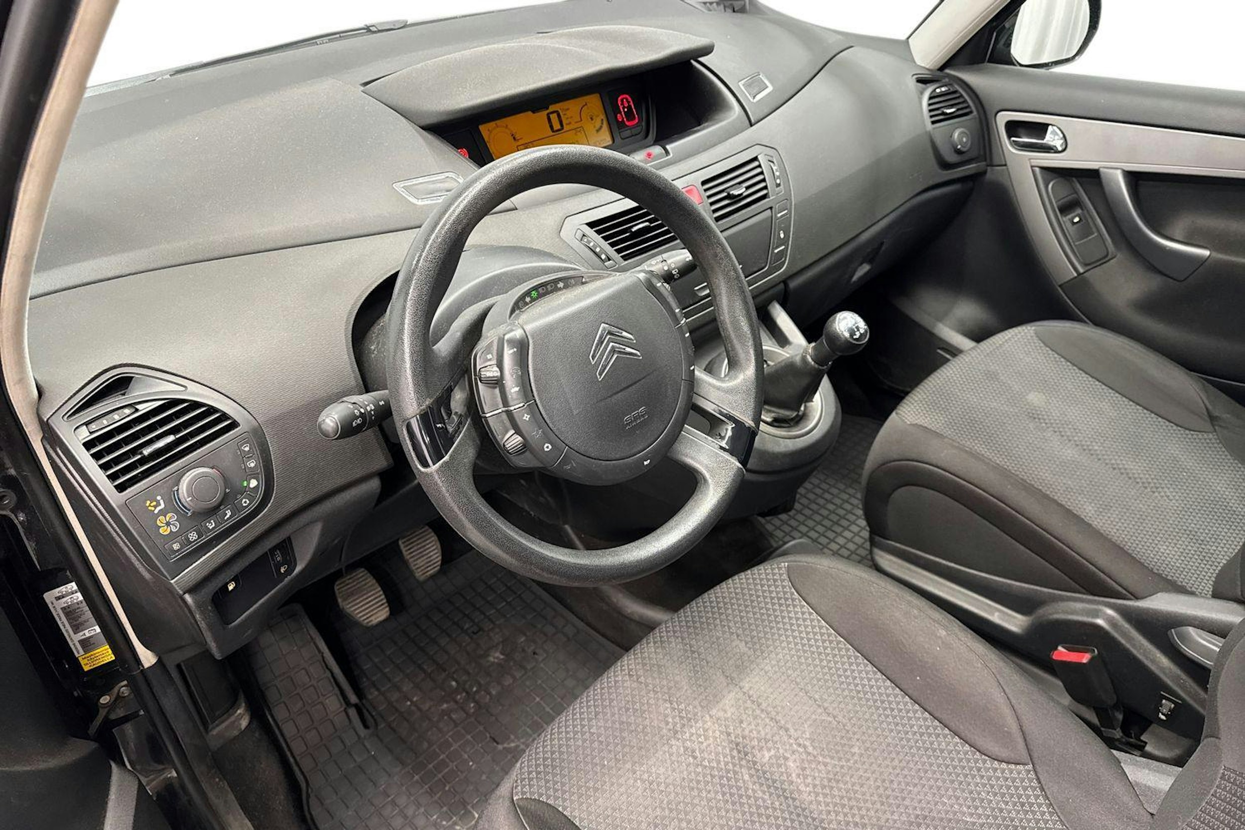 musta Citroën C4 Picasso 2010 kuva 6.