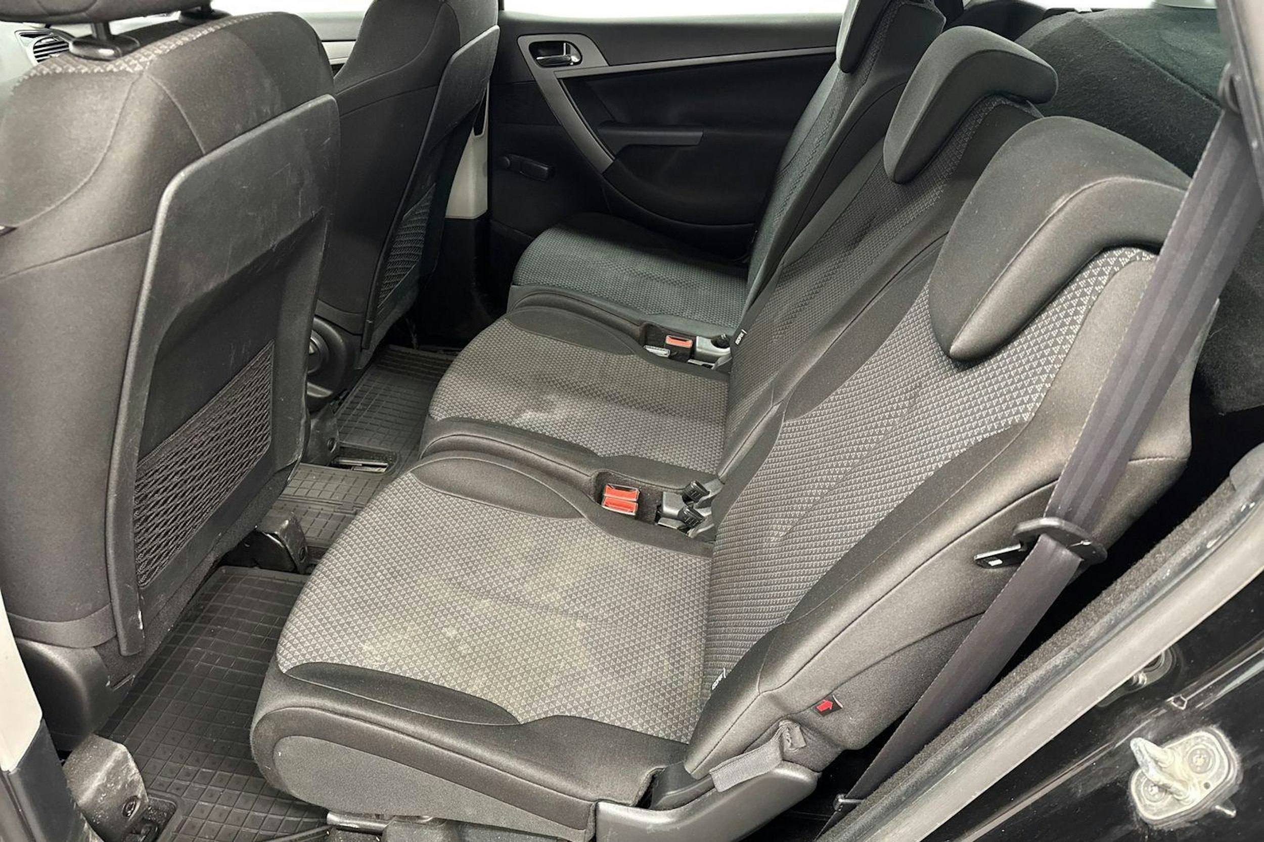 musta Citroën C4 Picasso 2010 kuva 8.