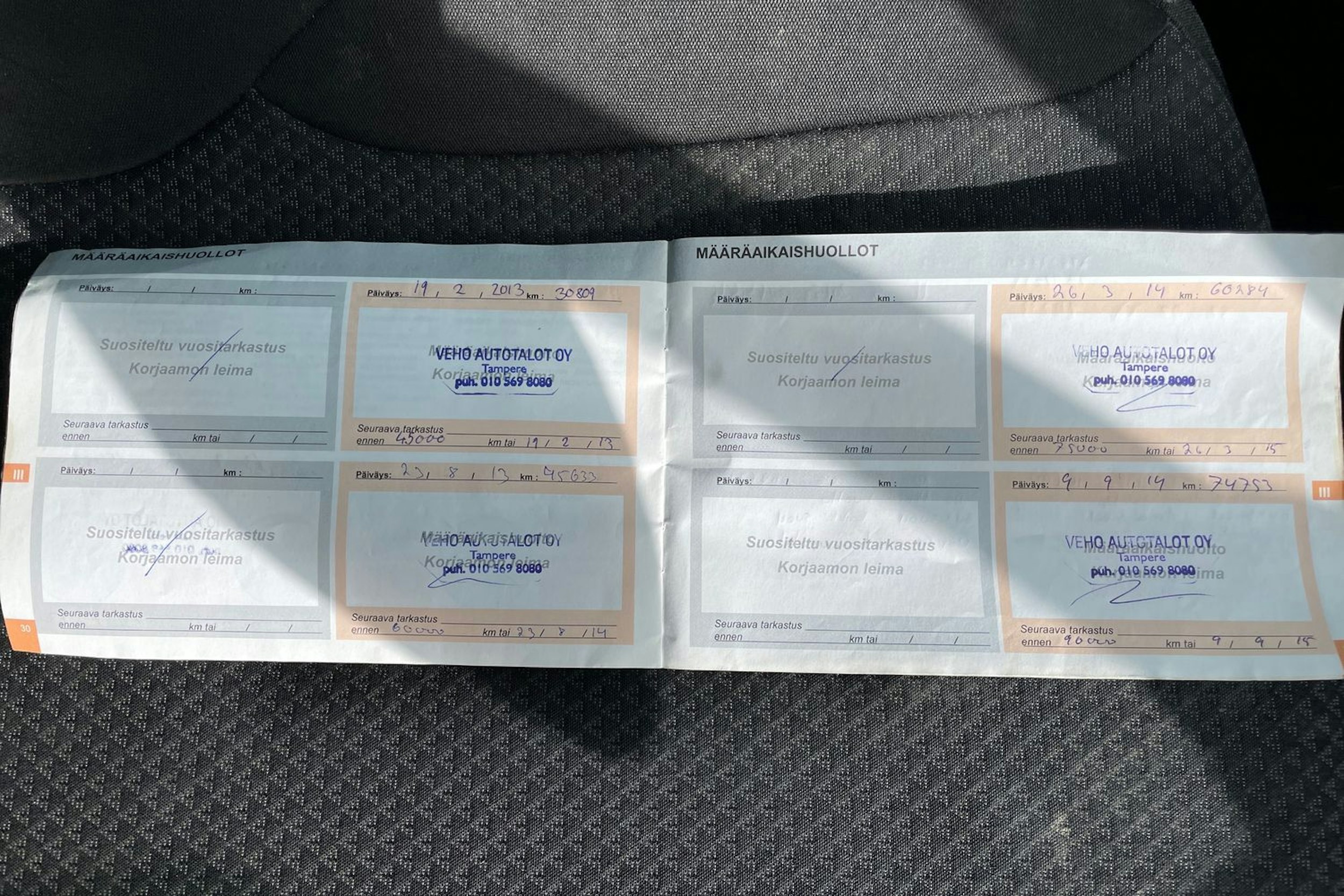 Musta Citroën C4 Picasso 2011 kuva 19.