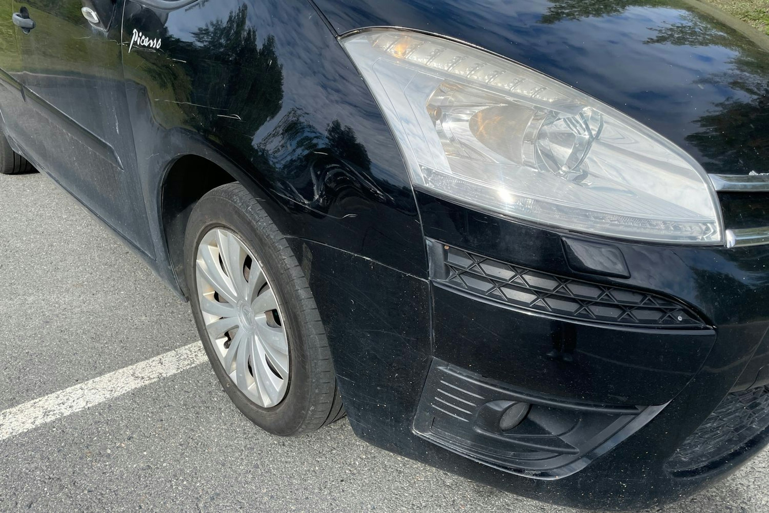 Musta Citroën C4 Picasso 2011 kuva 21.