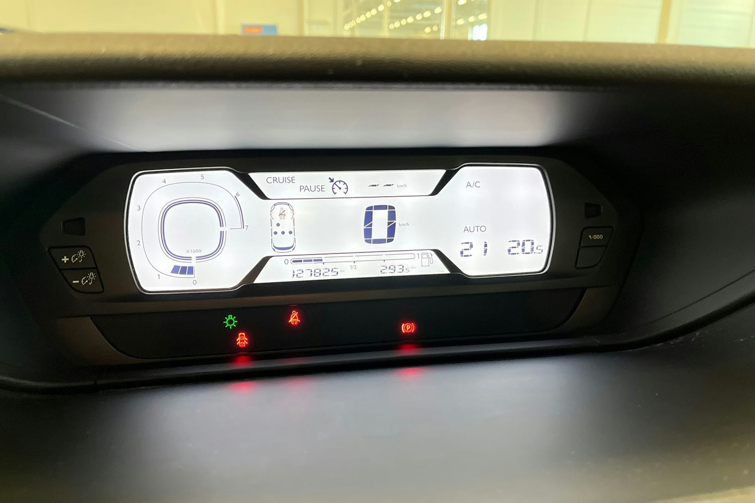 harmaa Citroën C4 Picasso 2013 kuva 18.