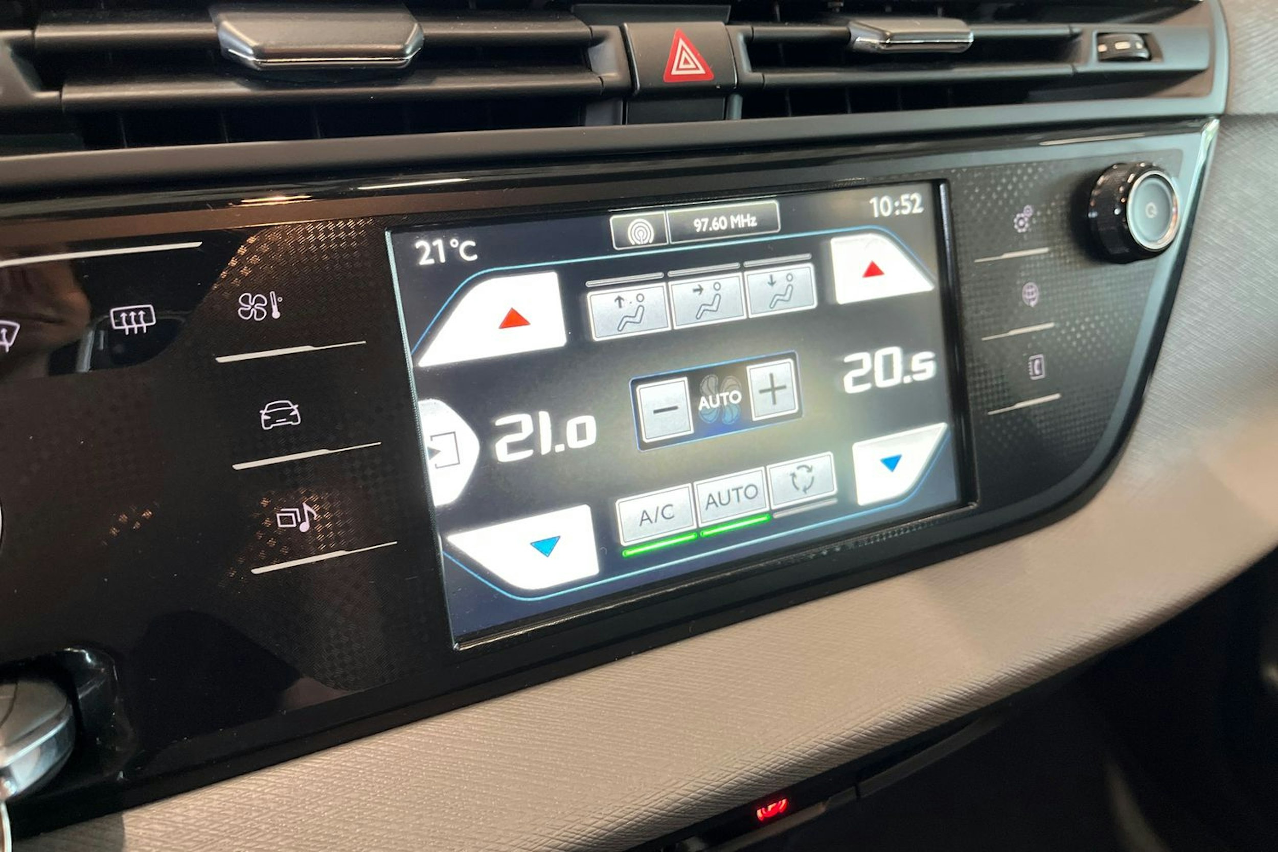 harmaa Citroën C4 Picasso 2013 kuva 21.