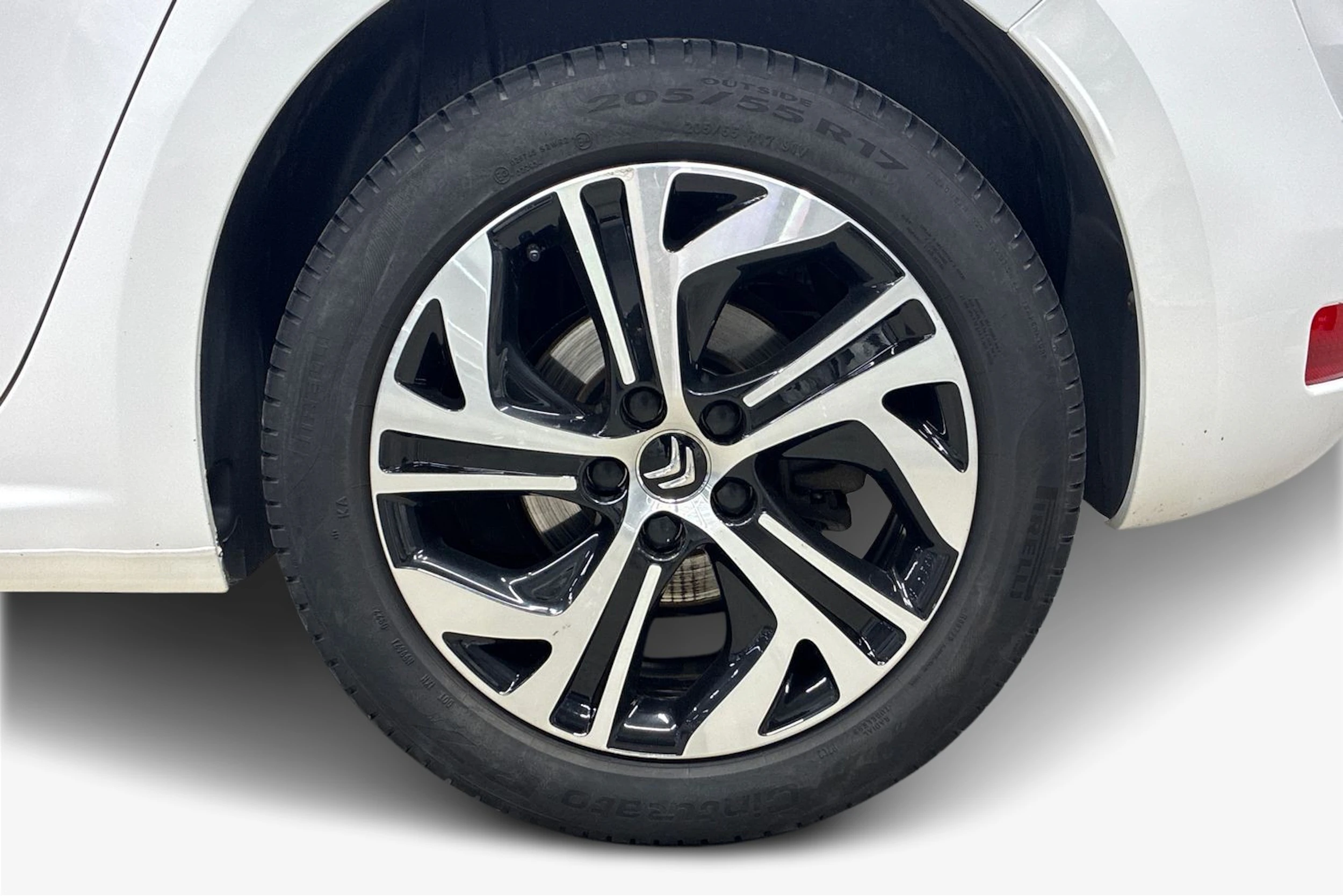 Valkoinen Citroën C4 Picasso 2017 kuva 12.