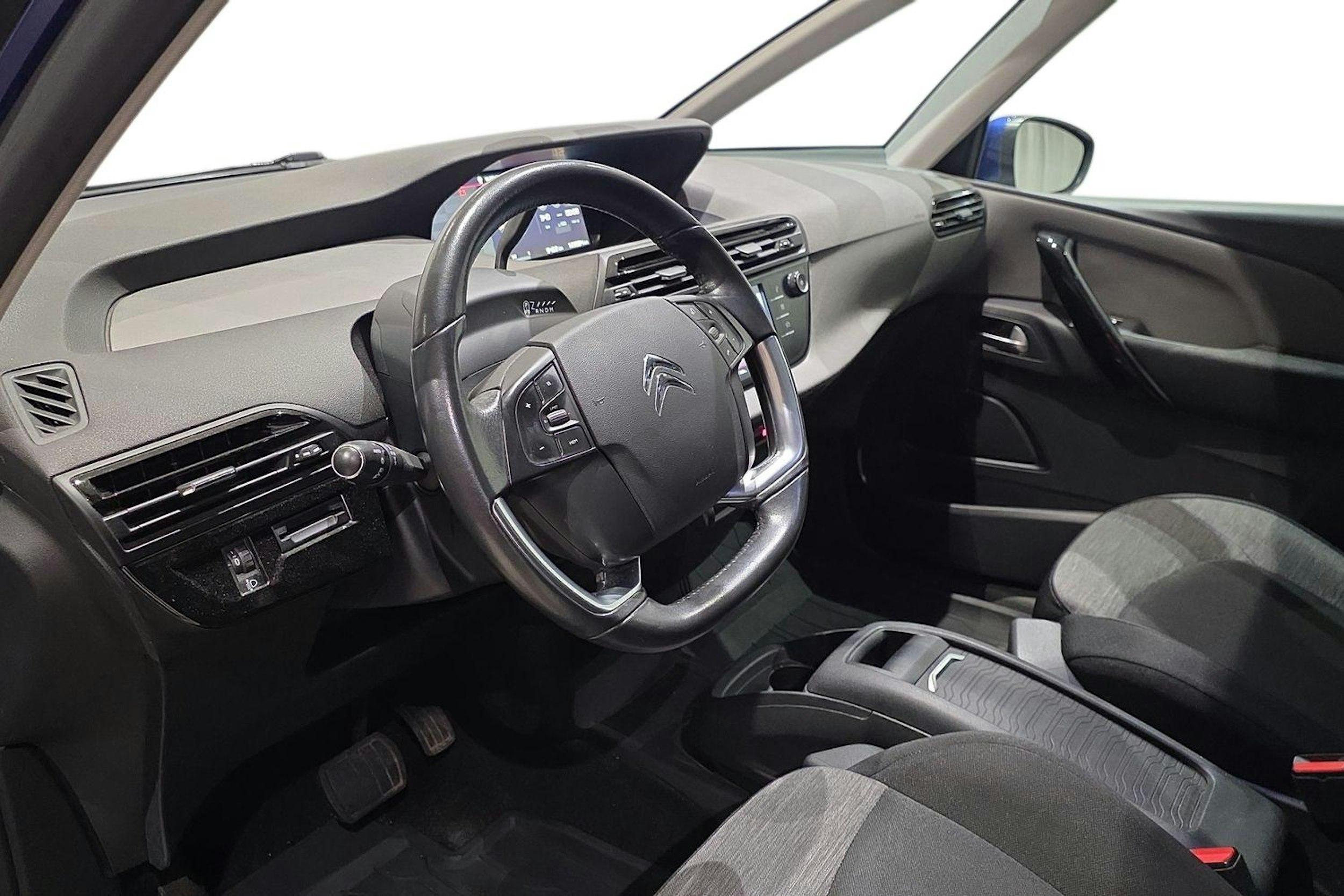 sininen Citroën C4 Picasso 2017 kuva 6.
