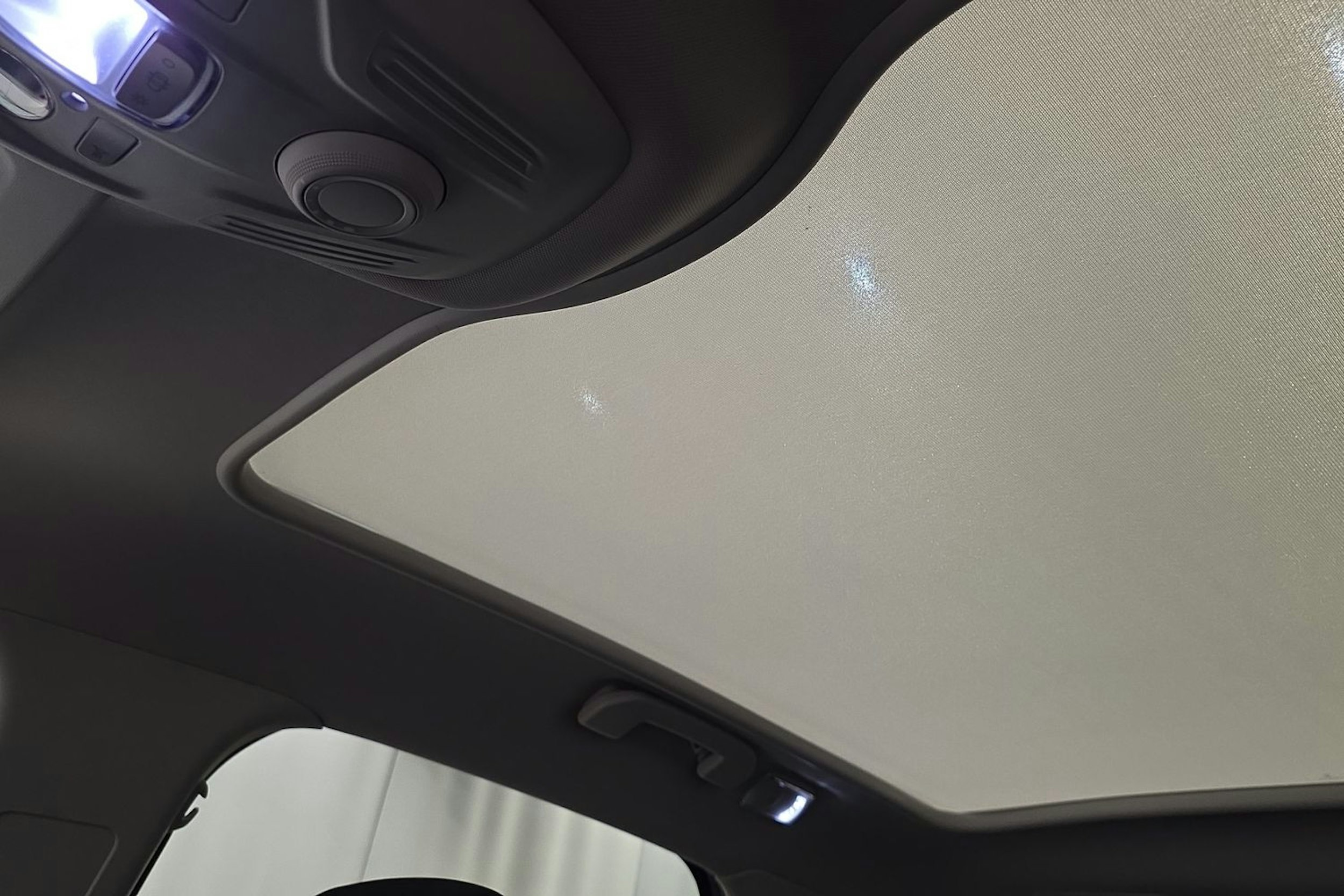 sininen Citroën C4 Picasso 2017 kuva 22.