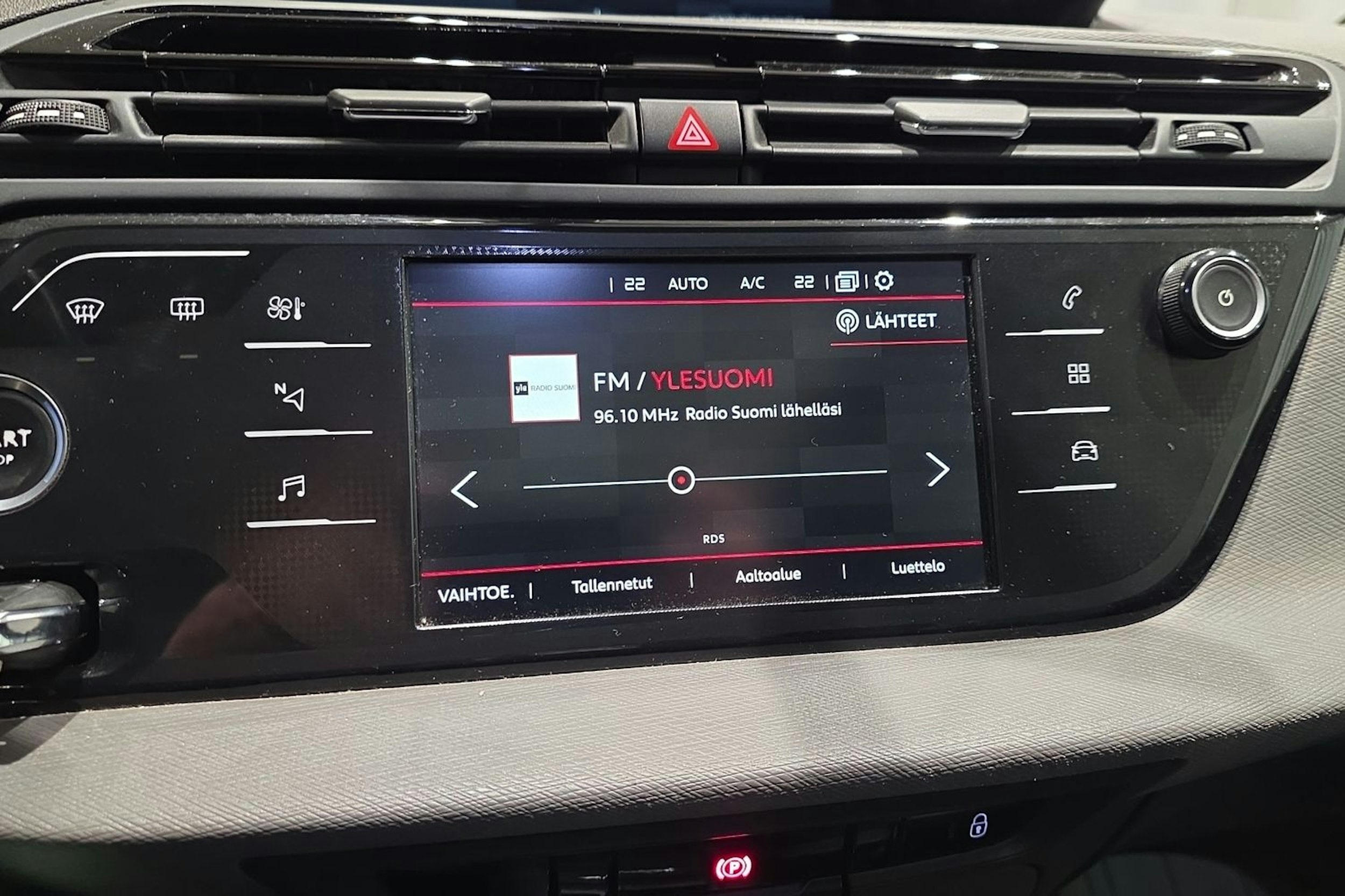 sininen Citroën C4 Picasso 2017 kuva 24.