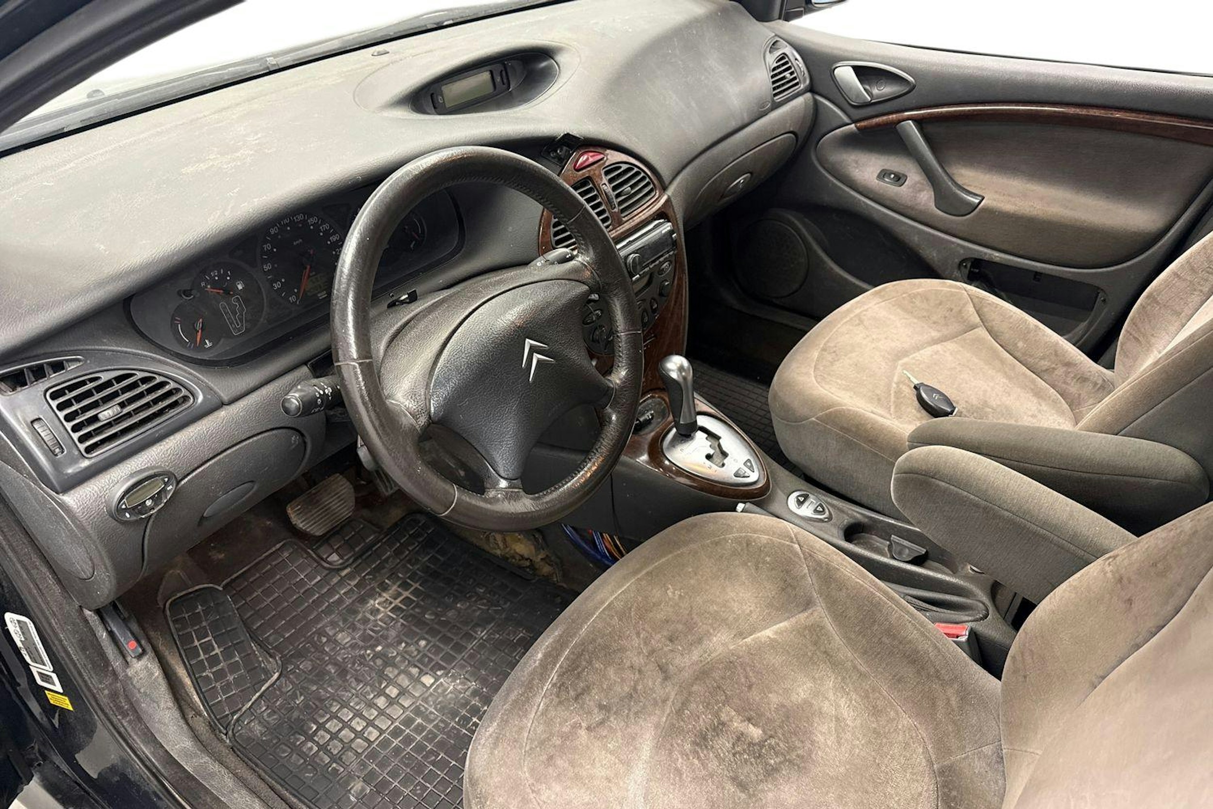 harmaa Citroën C5 2004 kuva 6.