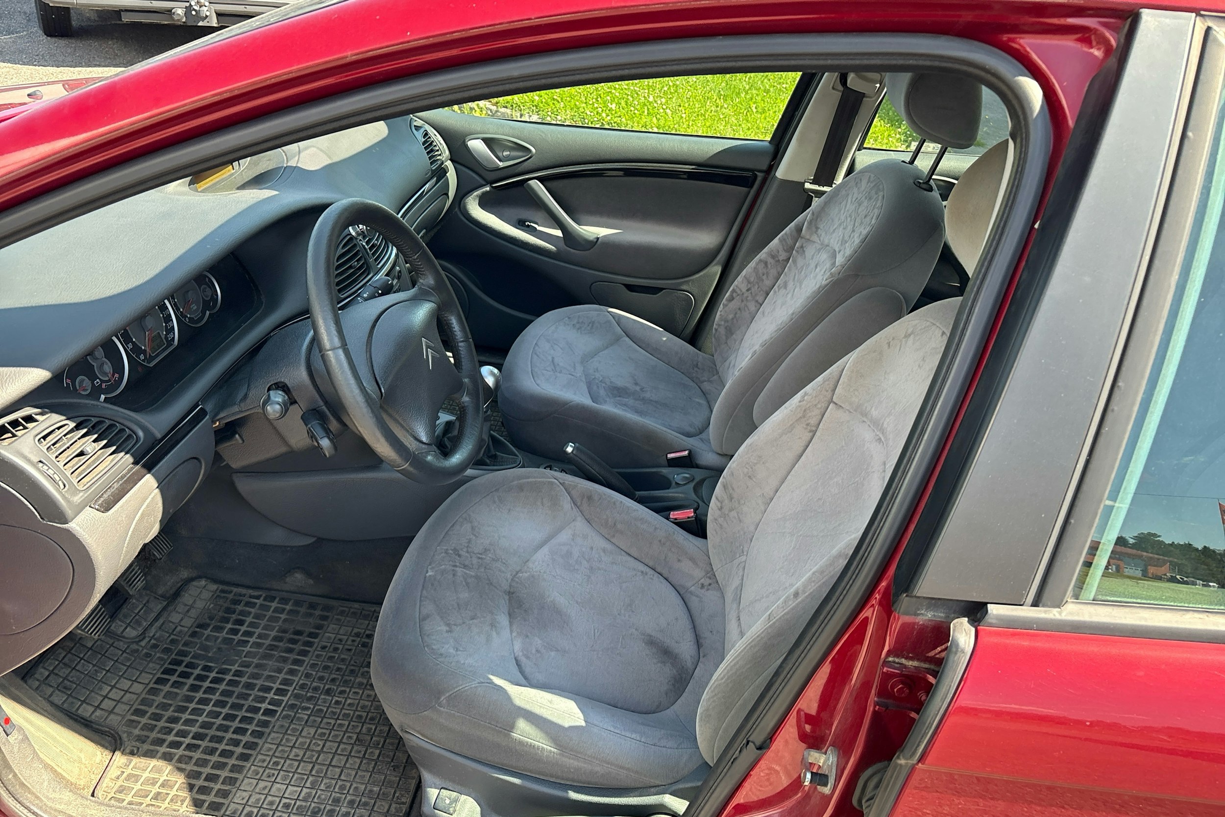 Punainen Citroën C5 2005 kuva 6.