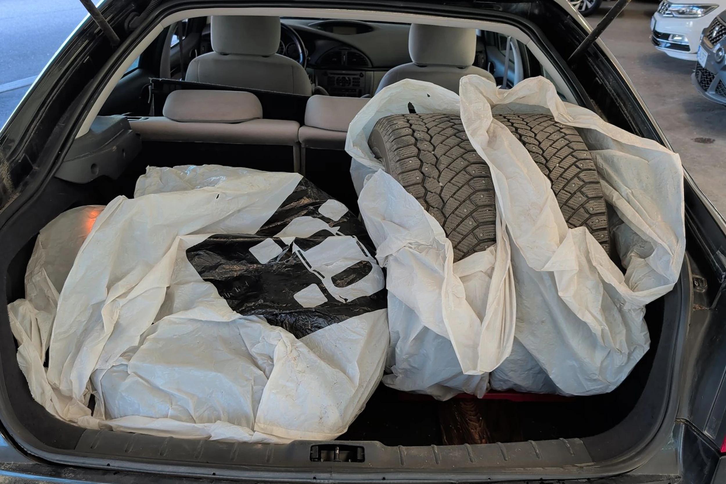 musta Citroën C5 2007 kuva 12.