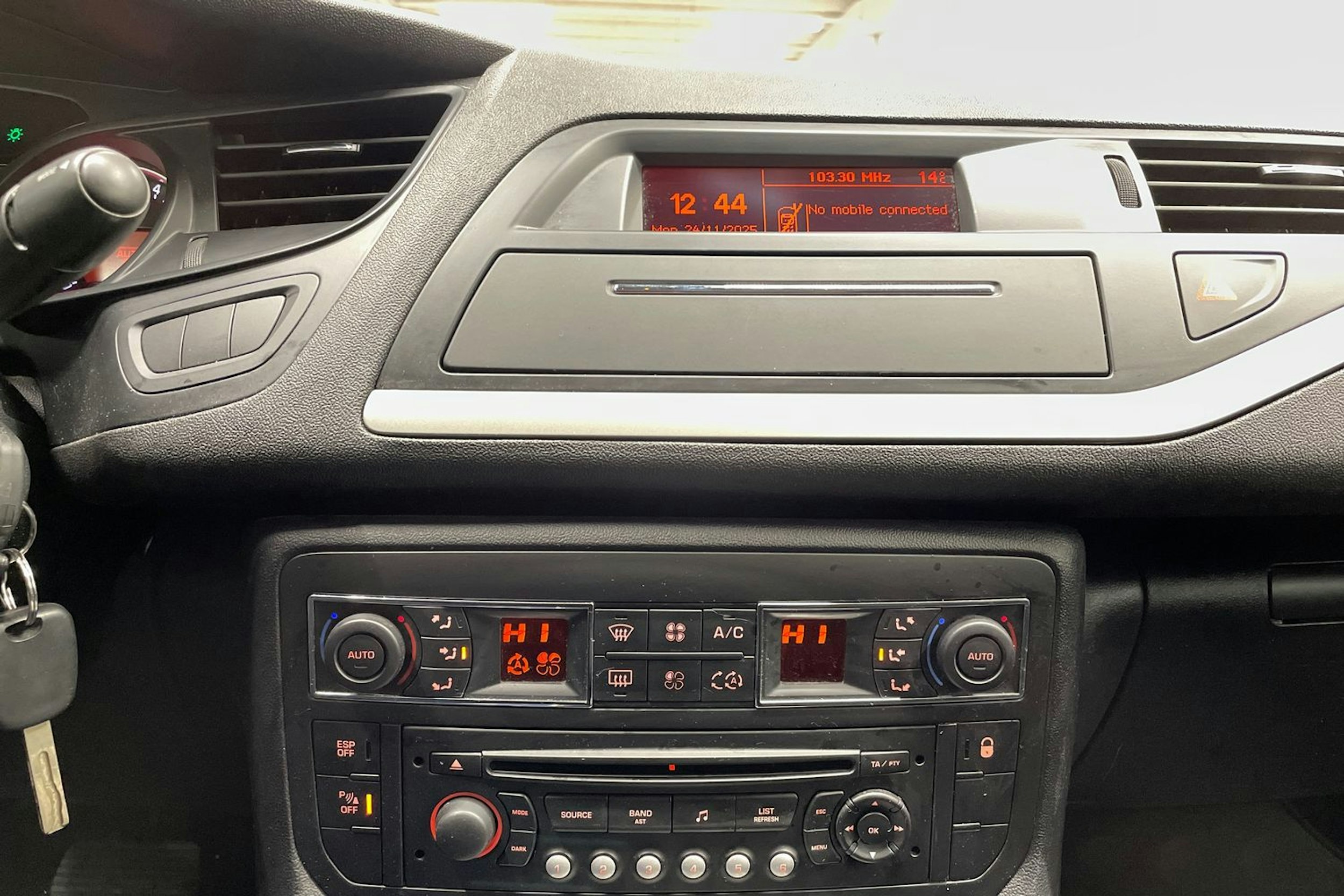 Harmaa Citroën C5 2011 kuva 16.