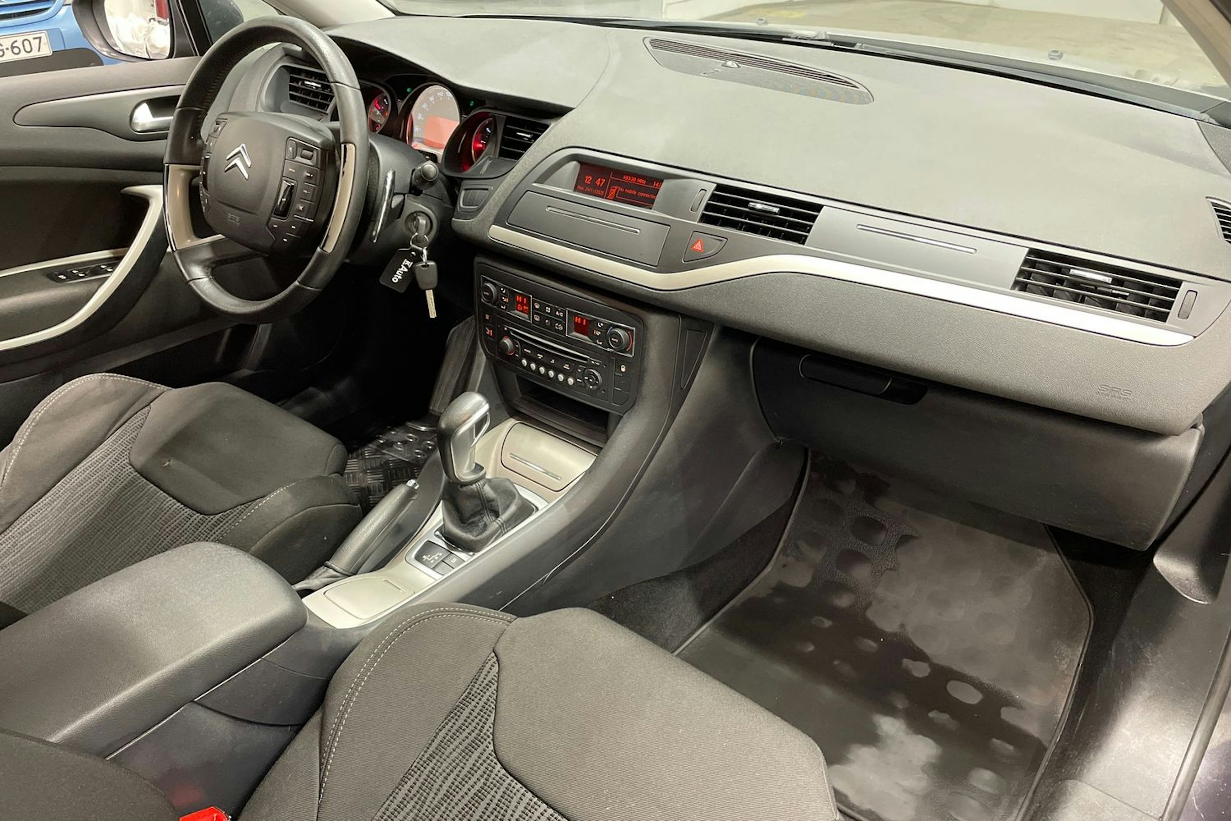 Harmaa Citroën C5 2011 kuva 22.