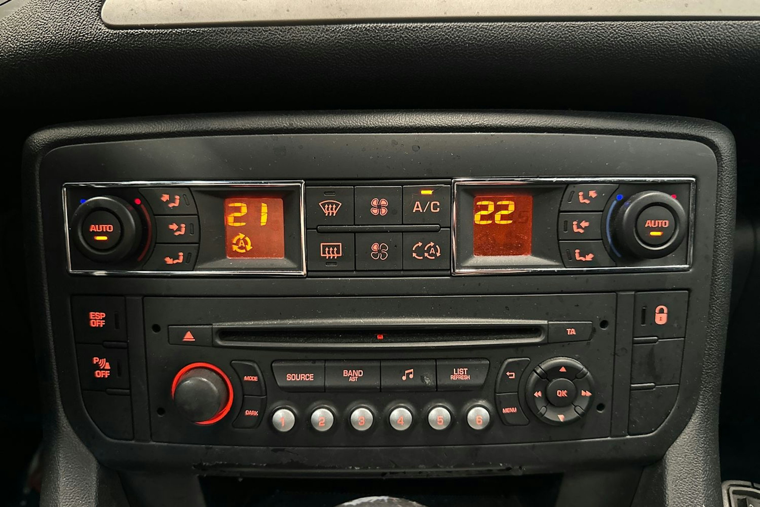 Ruskea (beige) Citroën C5 2013 kuva 19.