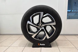punainen Citroën C5 Aircross 2019 kuva 11.