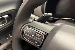 punainen Citroën C5 Aircross 2019 kuva 18.