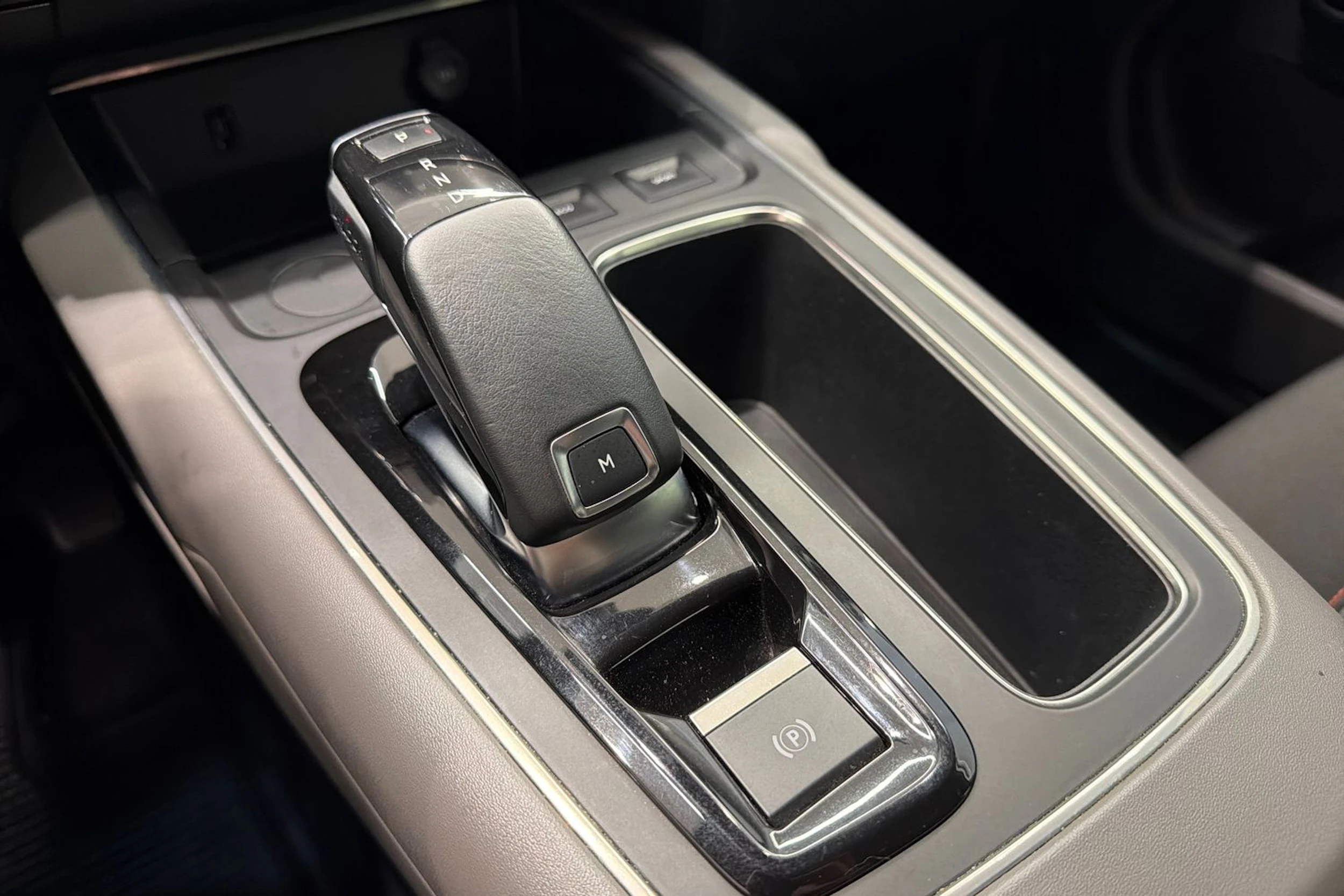 punainen Citroën C5 Aircross 2019 kuva 20.