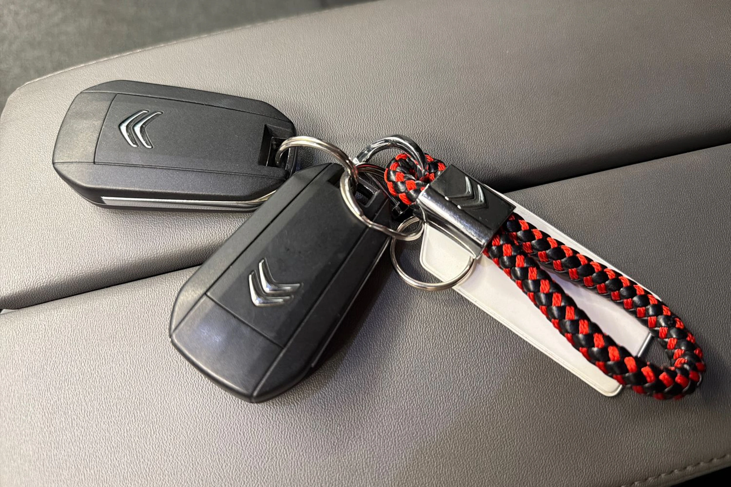 punainen Citroën C5 Aircross 2019 kuva 29.